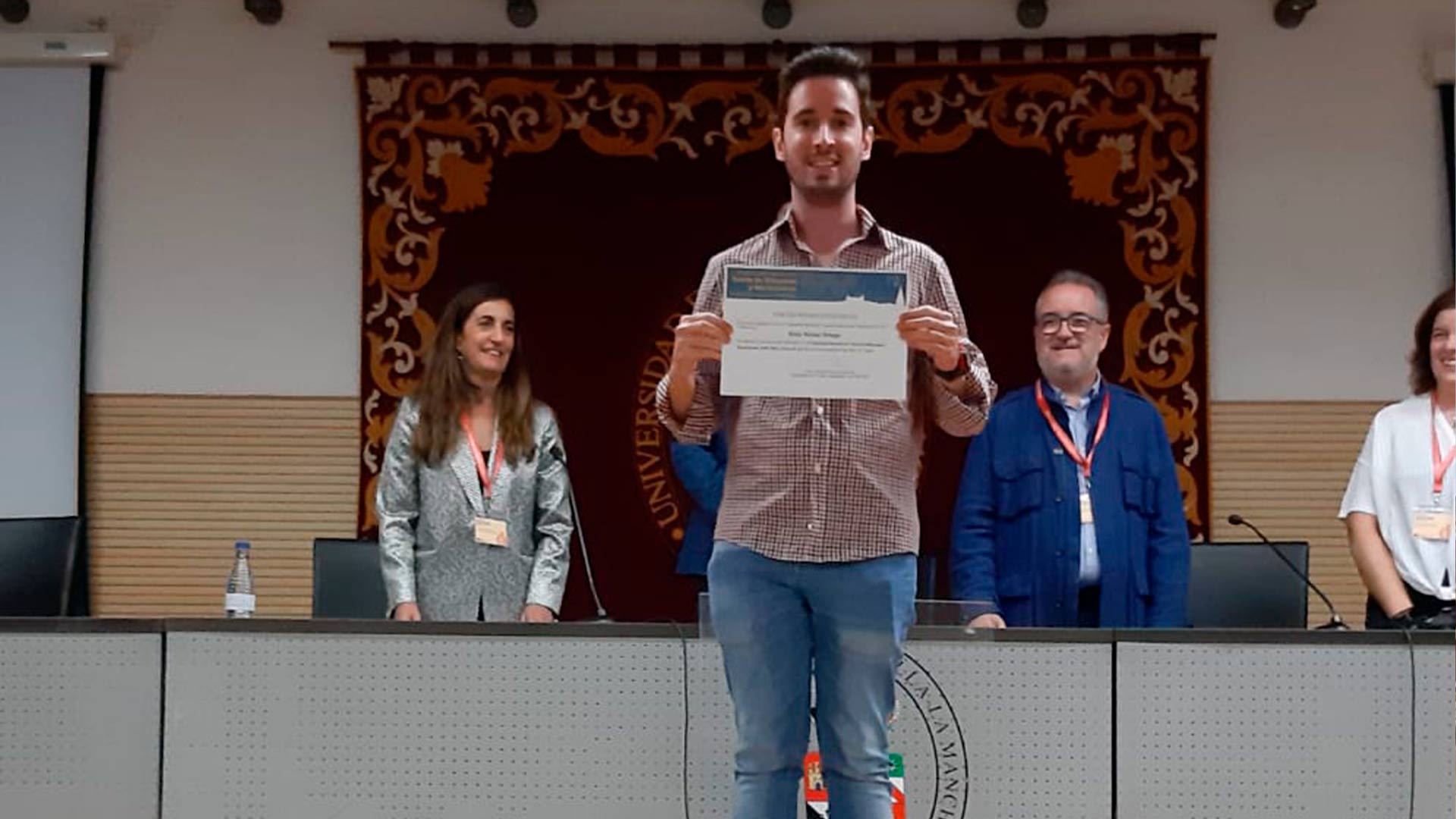Elias Nuñez 3er premio en la categoría individual de la IV Olimpiada Nacional de Teoría de Máquinas y Mecanismos | ETSi Sevilla
